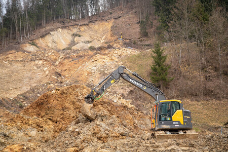 Ogled saniranih plazov v Košišah in izvajanje sanacije v Lanišah (35)